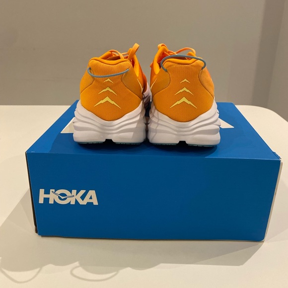 Hoka Rincon 3 Sneaker in Camellia / Radiant Yellow sizes 8, 9 New in Box - Picture 7 of 9